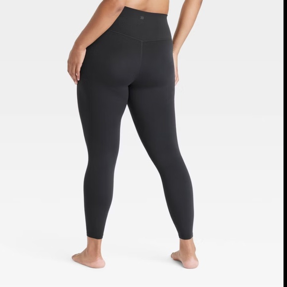 NWOT All in Motion Women's Everyday Soft Ultra High-Rise 7/8 Leggings - Picture 2 of 2